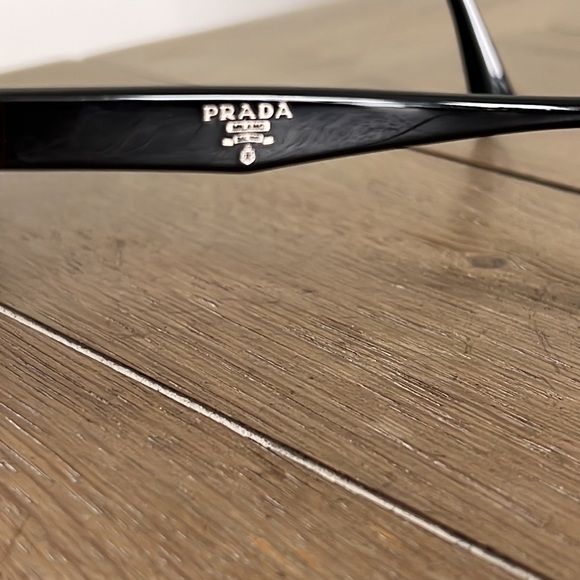 Authentic Prada SPR 230 black silver signature cat eye sunglasses W/box 56/20 - Picture 9 of 17